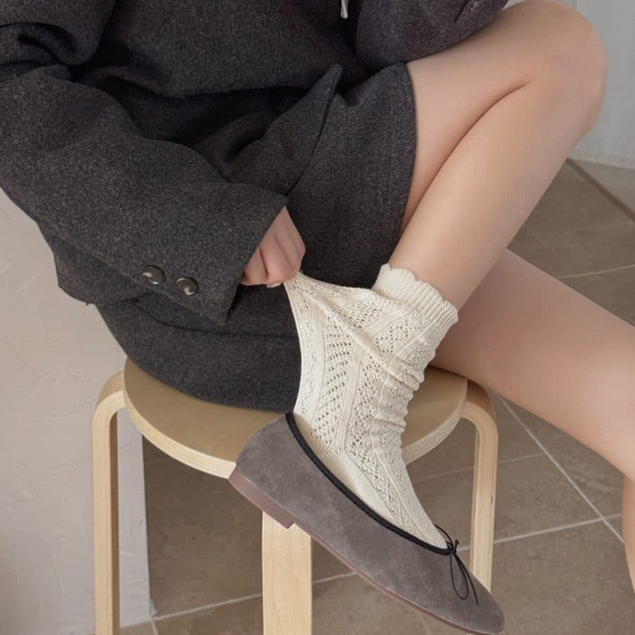 Vớ Cổ Trung Nữ Dệt Lỗ Cổ Điển Viền Nhún Vintage - Tất Cotton Dệt Kim Phong Cách Retro